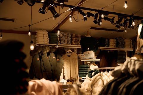 Athletic Essentials 64